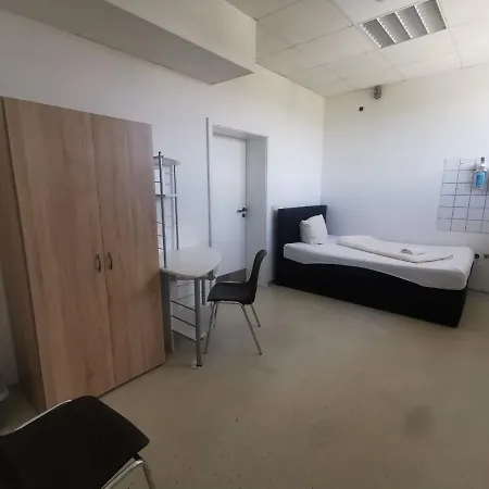 Einzelbettzimmer In 3*